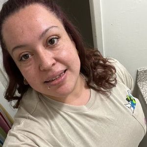 Meet your Posher, Yesenia